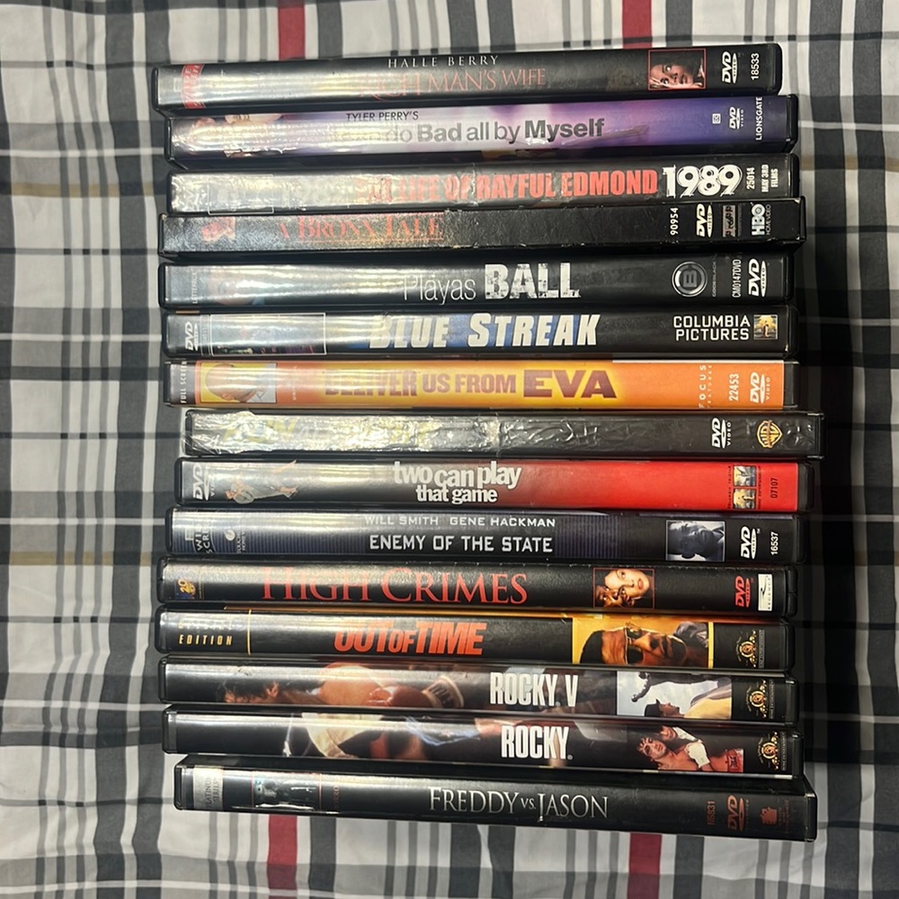 DVDs-Mass Selection of movies 15 total